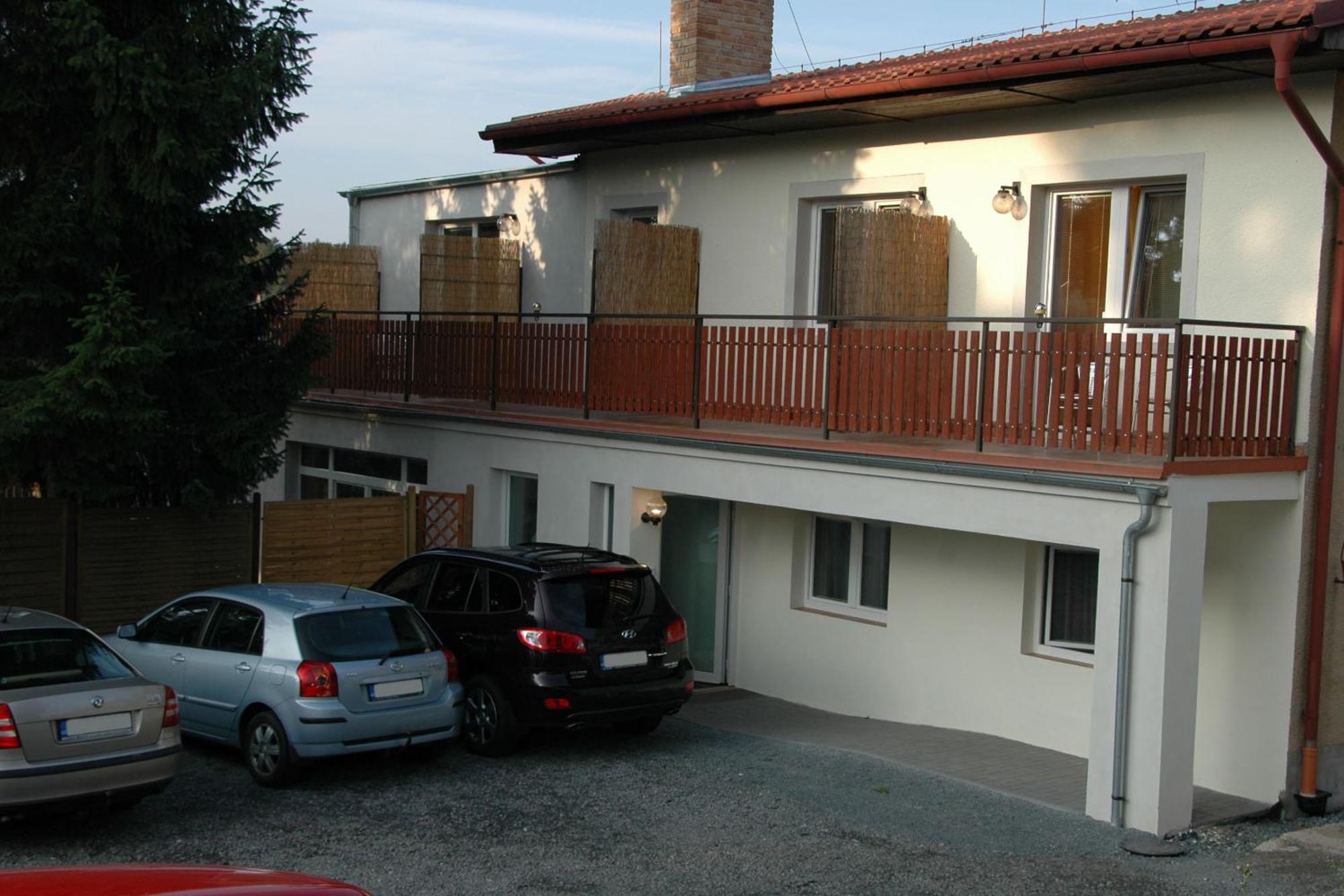 Penzion V Roklich & Apartmens V Roklich Říčany 외부 사진