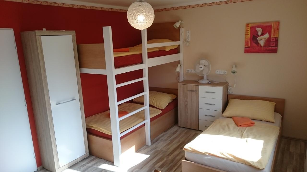 Penzion V Roklich & Apartmens V Roklich Říčany 외부 사진